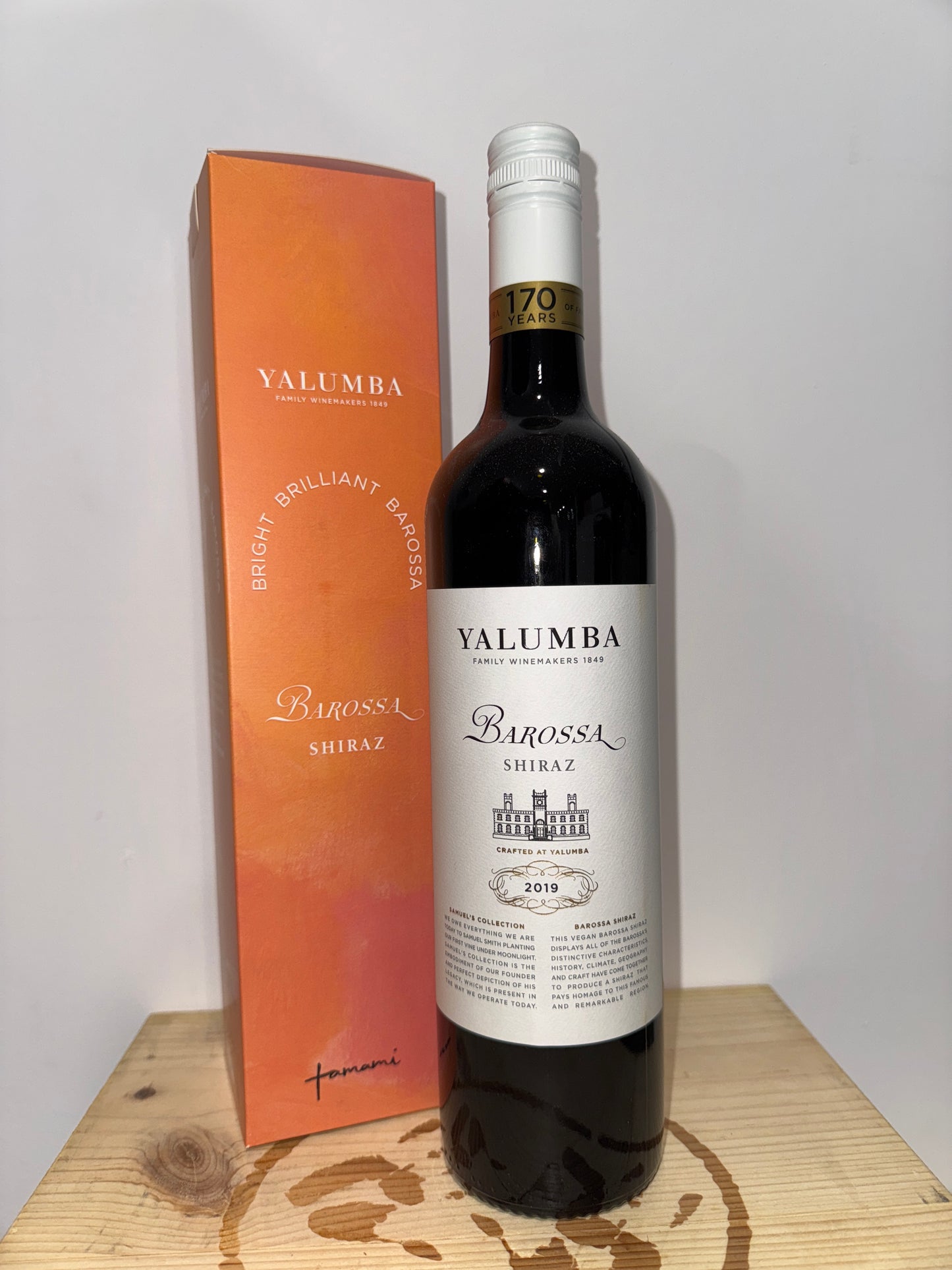 2019 Yalumba Samuel's Collection Barossa Shiraz 750ml Gift Box
