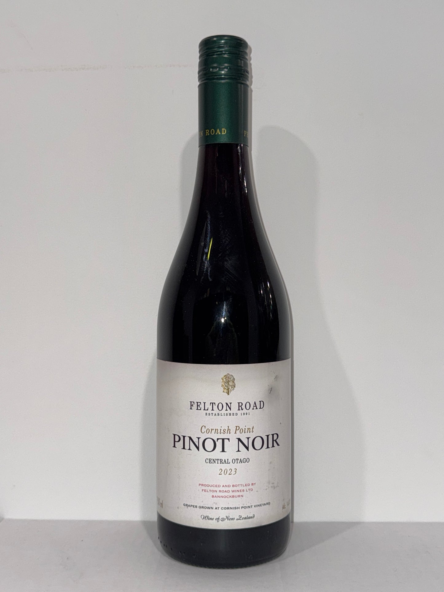 2023 Felton Road Cornish Point Pinot Noir 750ml (Minor Label Stain)