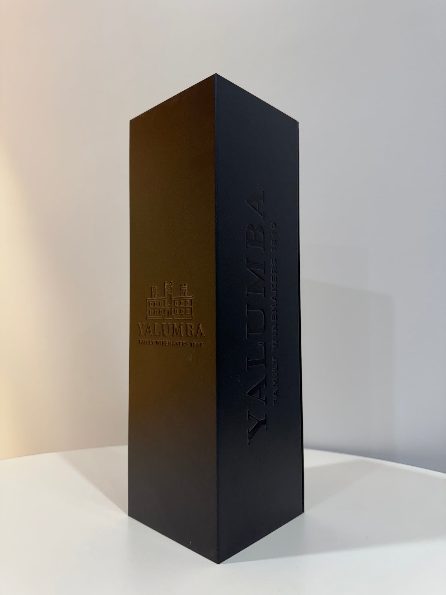 2003 Yalumba Octavius Old Vine Shiraz 750ml Gift box